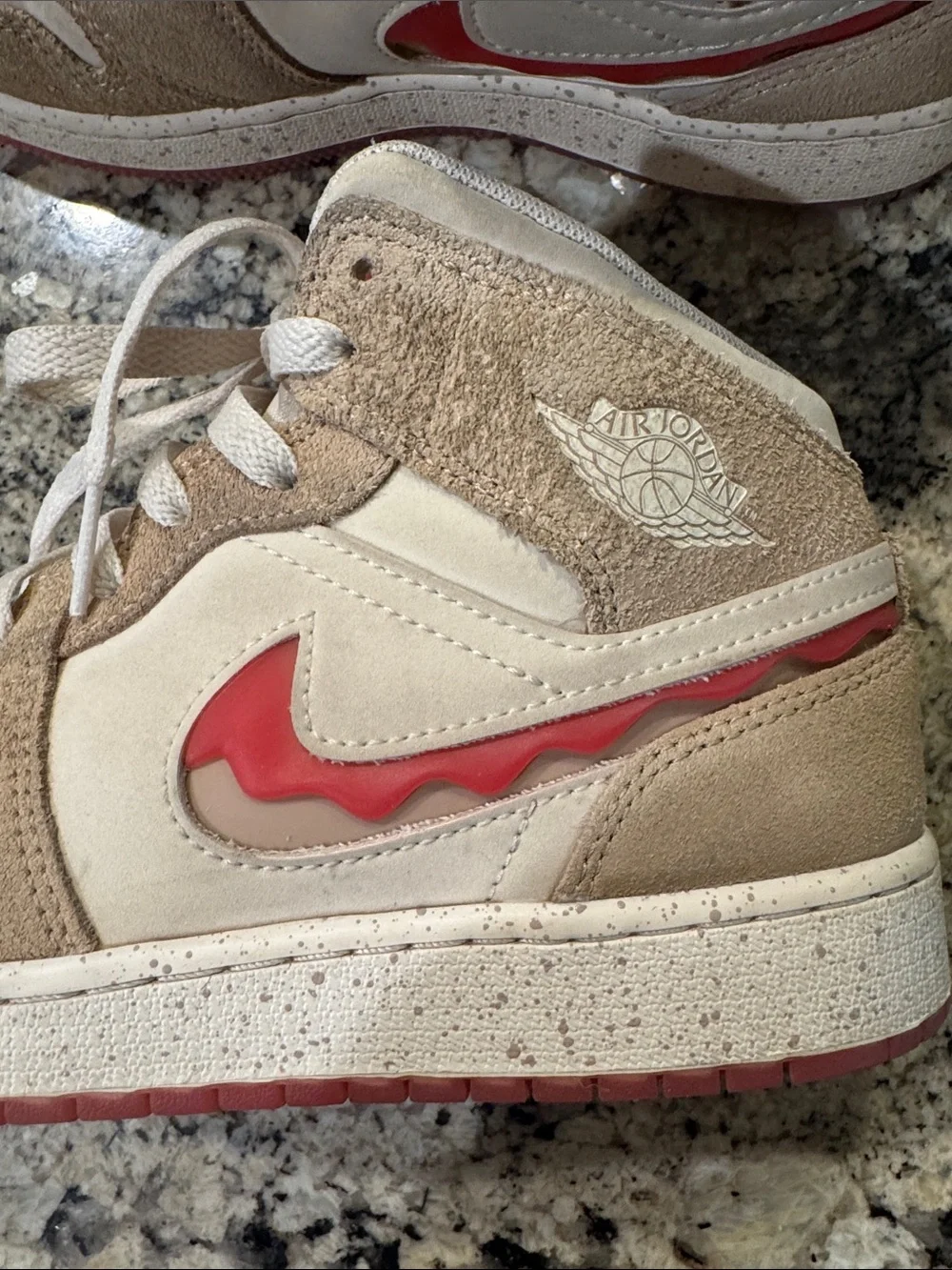 Nike Kids Air Jordan Mid-Top Sneakers in Beige, pink